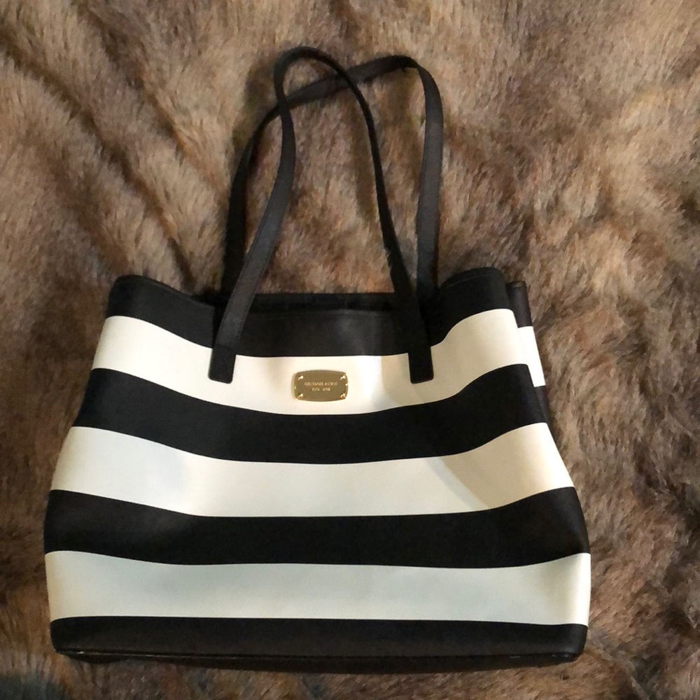 Michael Kors Stripe purse